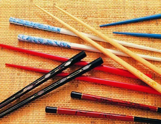 plastic chopsticks